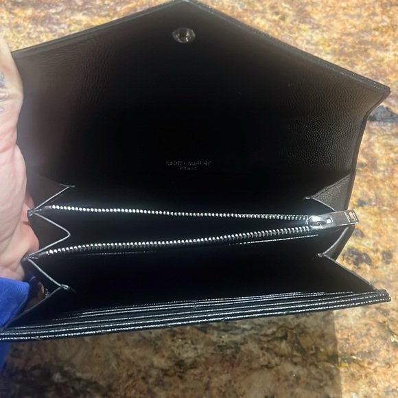 YSL Large Flap Monogramme Wallet✨ - Picture 5 of 5